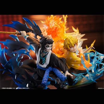 ANIPLEX -- DEMON SLAYER -- ZENITSU AGATSUMA VS KAIGAKU