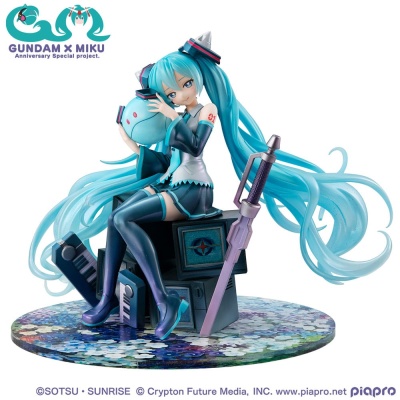 MEGAHOUSE -- HATSUNE MIKU -- MIKU X OO GUNDAM 45TH ANNIVERSARY